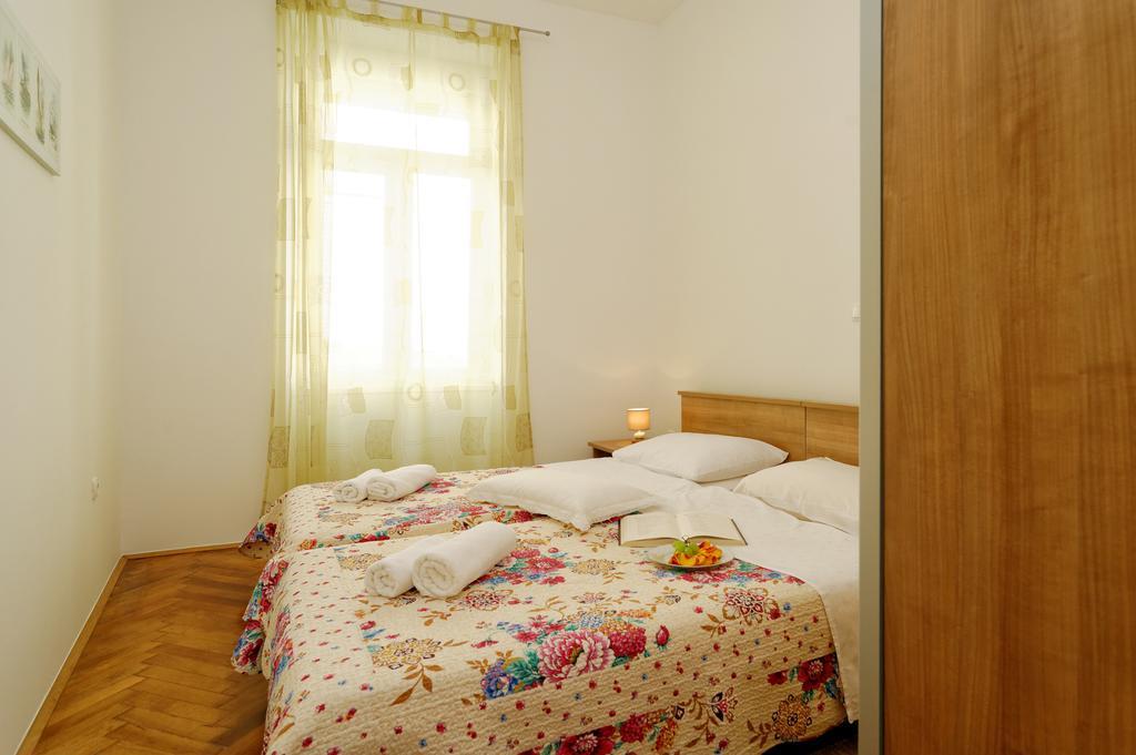 Apartment Eliana Zára Szoba fotó